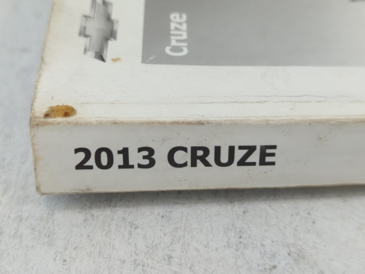 2013 Chevrolet Cruze Owners Manual Book Guide P/N:22771025 B OEM Used Auto Parts - Oemusedautoparts1.com