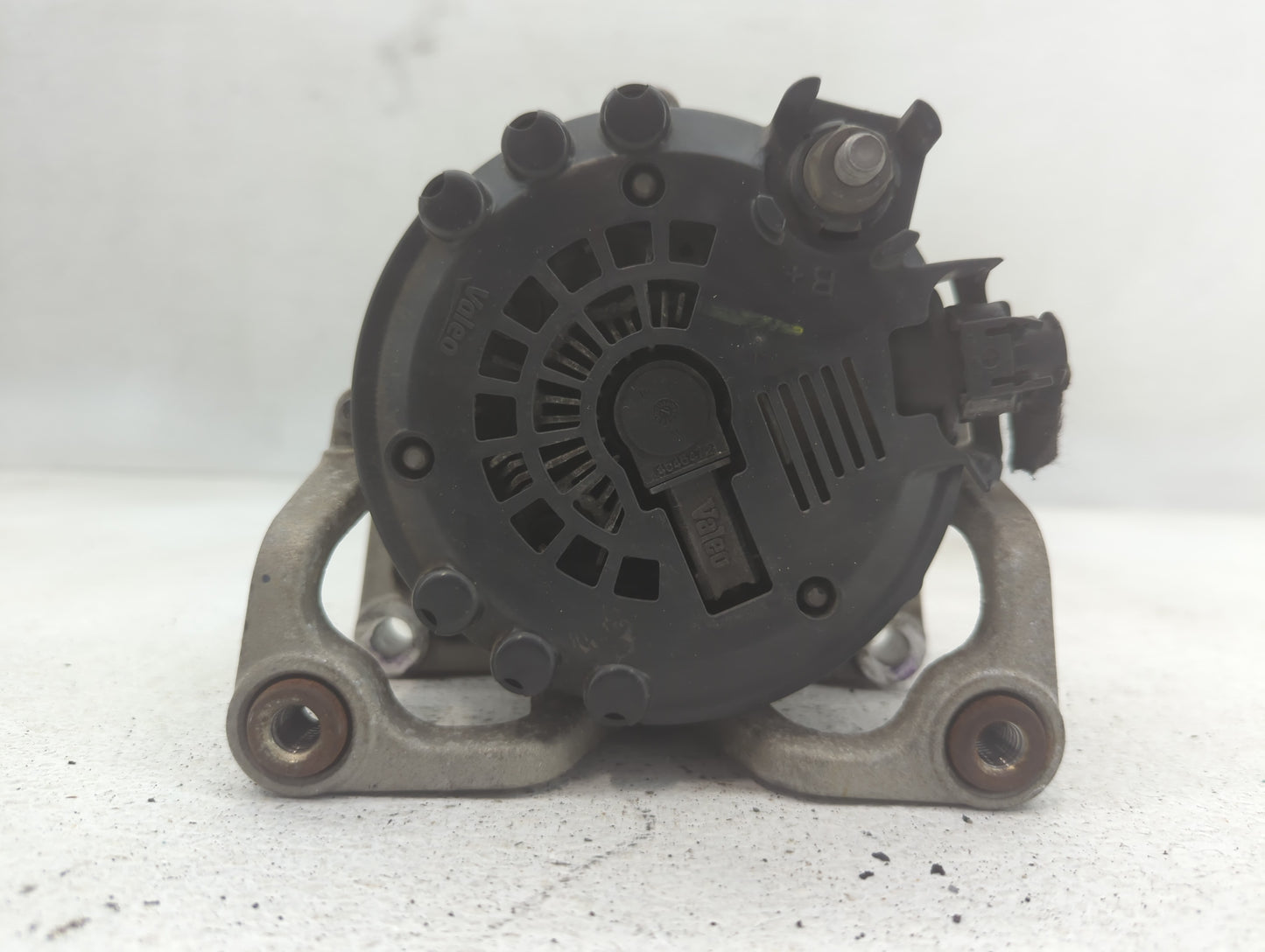 2011-2016 Chevrolet Cruze Alternator Replacement Generator Charging Assembly Engine OEM P/N:95939943 Fits OEM Used Auto Part