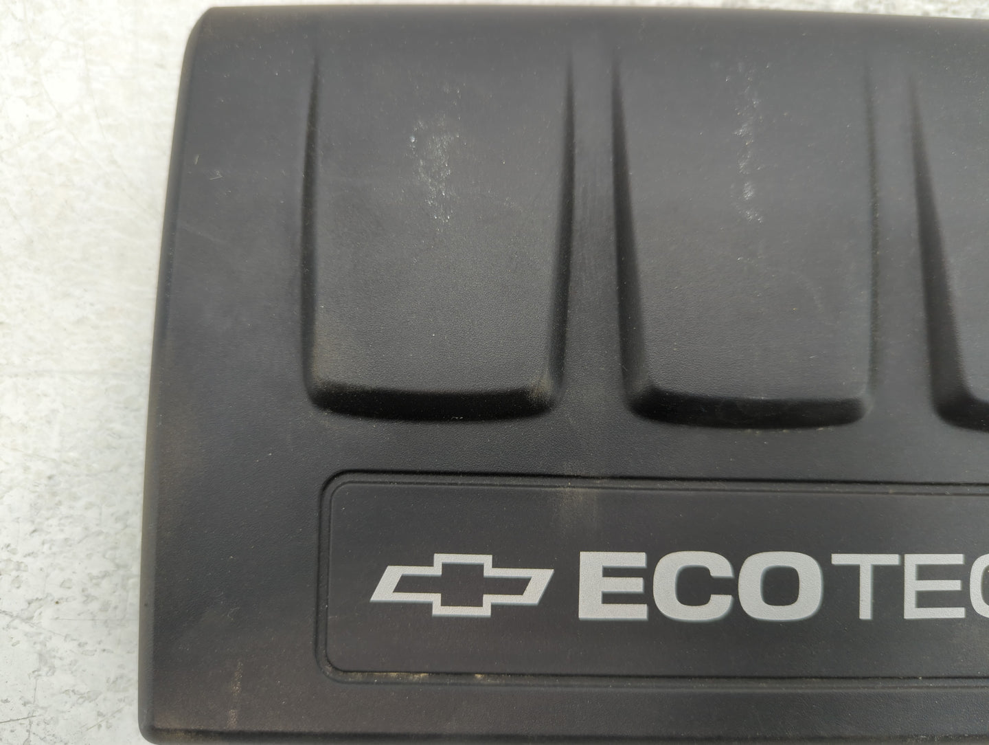 2013 Chevrolet Cruze Engine Cover - Oemusedautoparts1.com