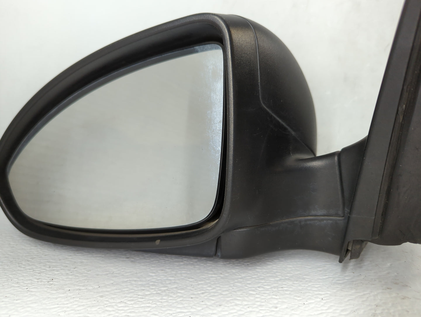 2011-2016 Chevrolet Cruze Driver Side View Mirror - Left Door Mirror OEM Used - Oemusedautoparts1.com