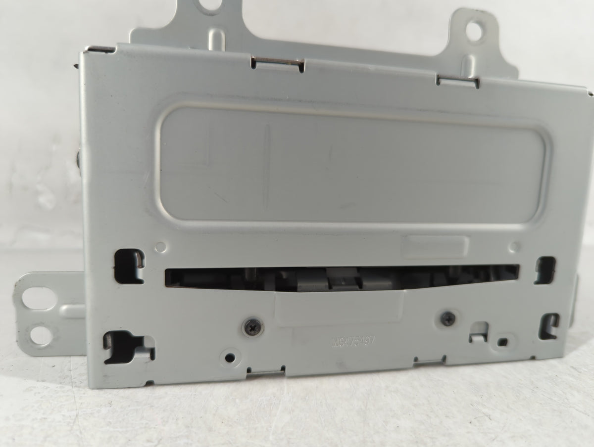 2013-2013 Chevrolet Cruze Am Fm Cd Player Radio Receiver 737973 - Oemusedautoparts1.com