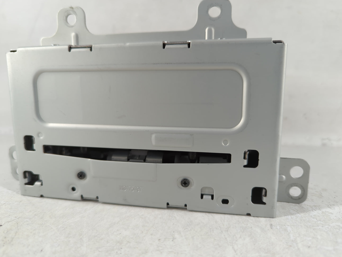 2013-2013 Chevrolet Cruze Am Fm Cd Player Radio Receiver - Oemusedautoparts1.com