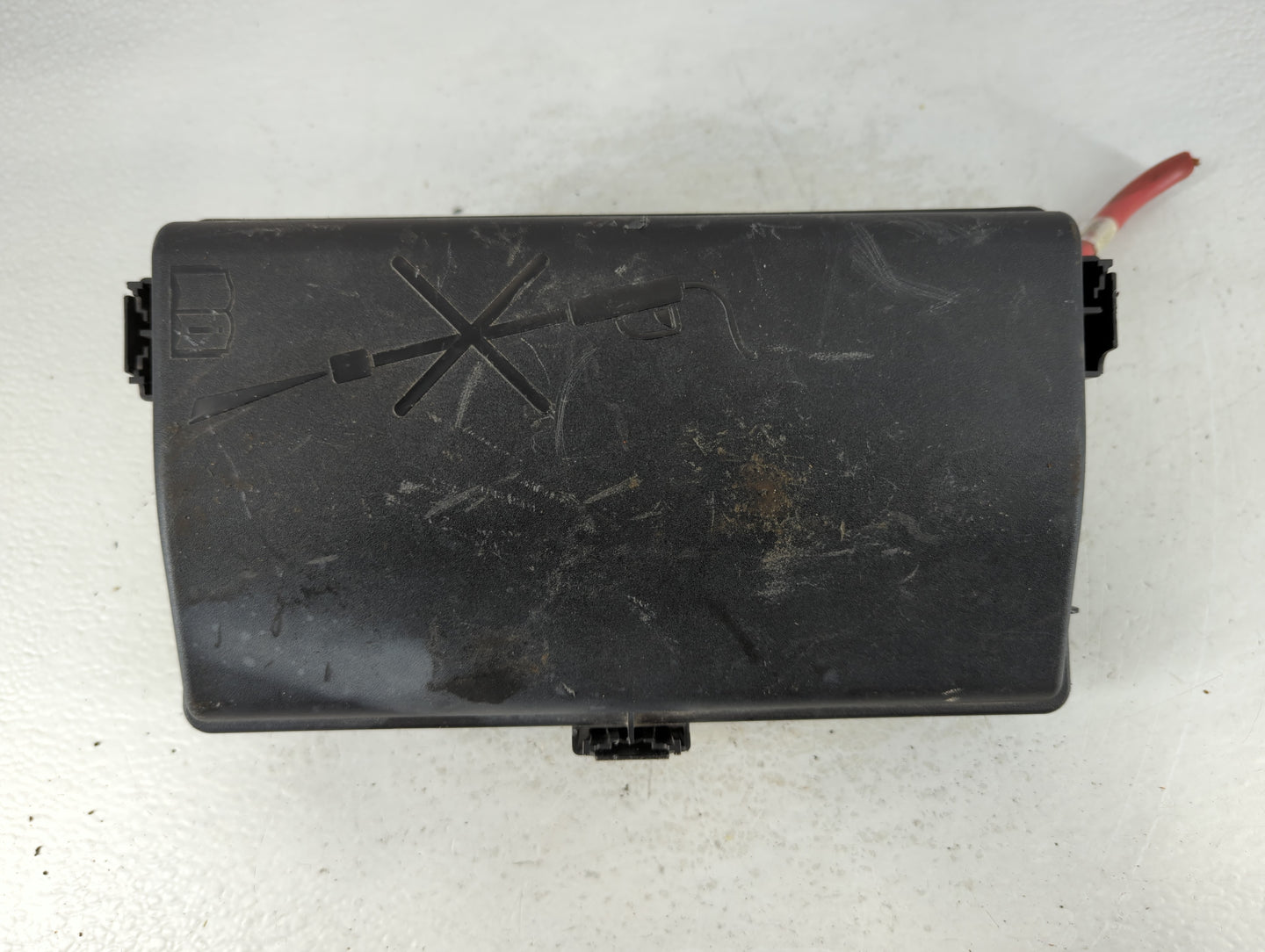 2011-2014 Chevrolet Cruze Fusebox Fuse Box Panel Relay Module P/N:95216200_02 Fits Fits 2011 2012 2013 2014 OEM Used Auto Pa
