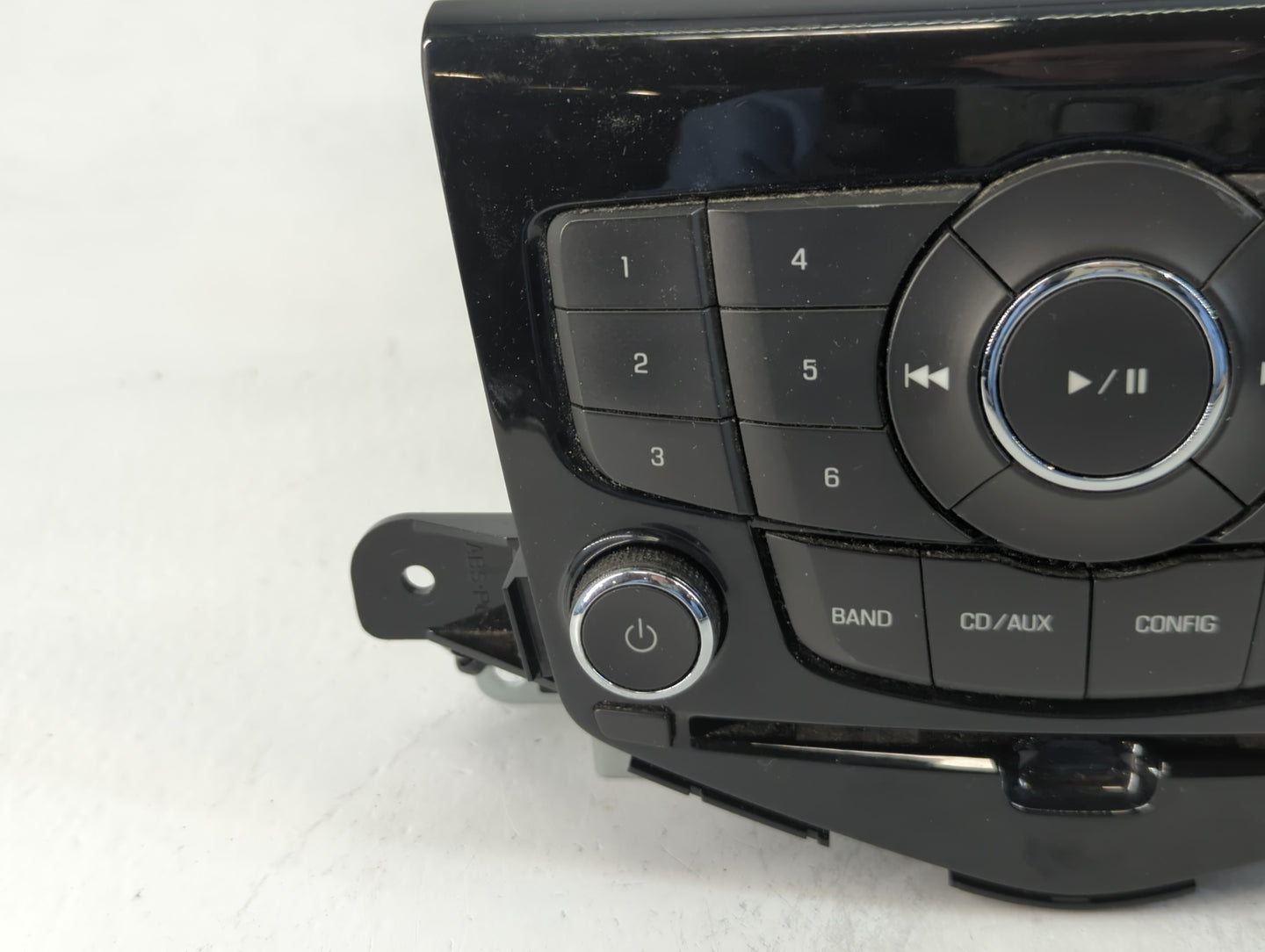 2013 Chevrolet Cruze Radio AM FM Cd Player Receiver Replacement Fits OEM Used Auto Parts - Oemusedautoparts1.com