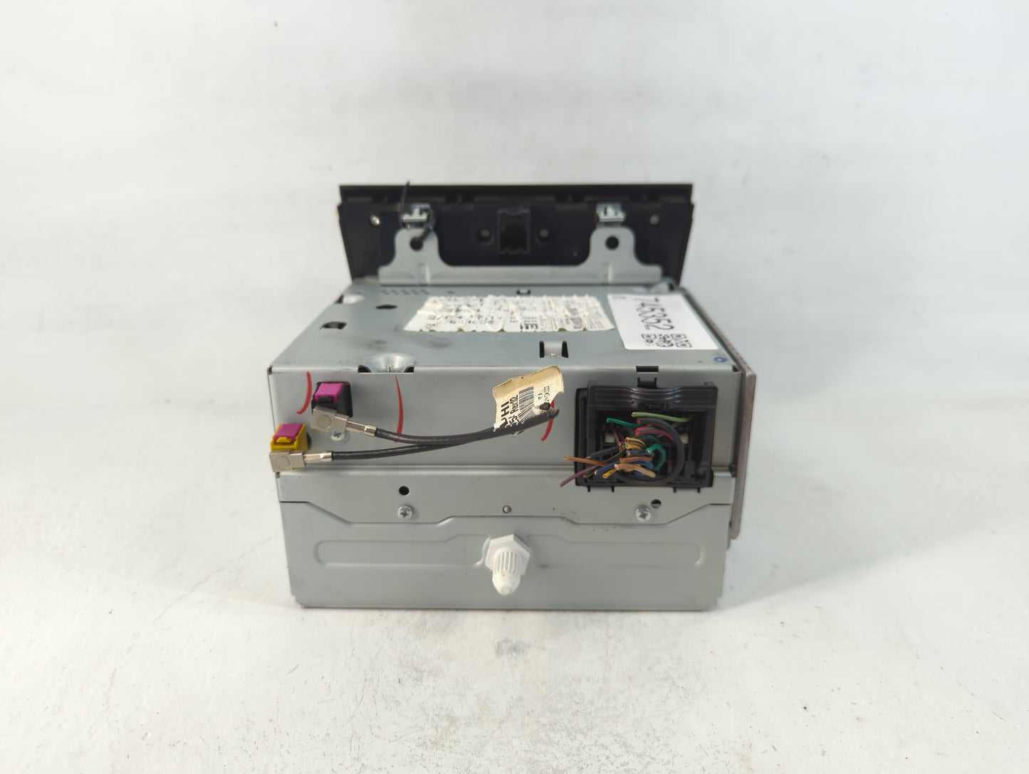 2013 Chevrolet Cruze Radio AM FM Cd Player Receiver Replacement Fits OEM Used Auto Parts - Oemusedautoparts1.com