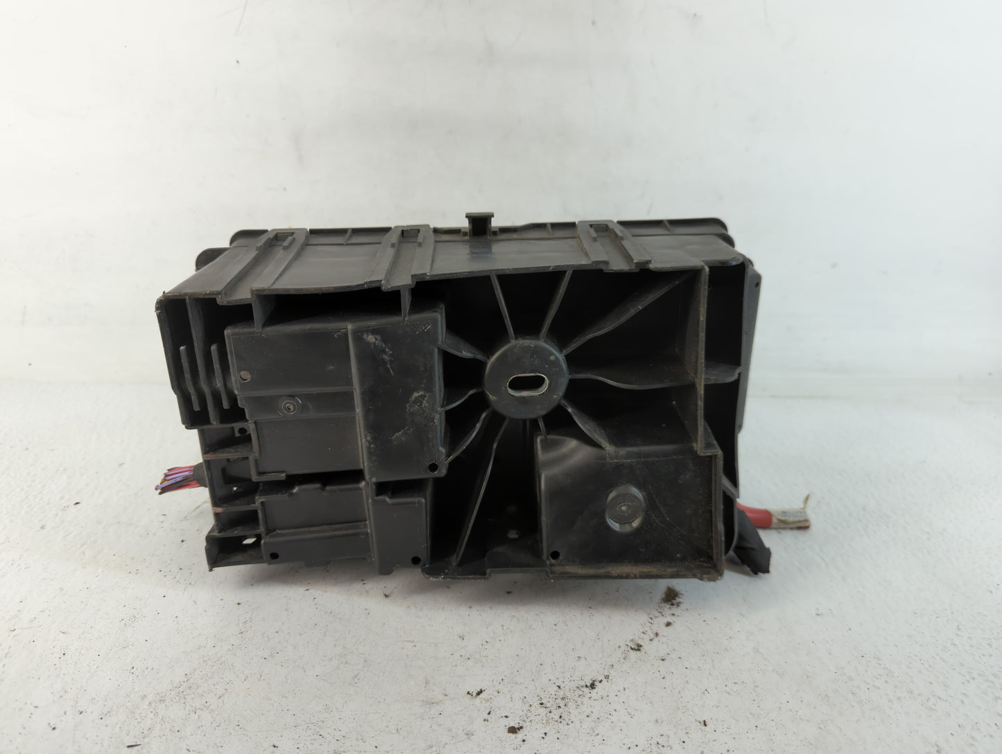 2011-2014 Chevrolet Cruze Fusebox Fuse Box Panel Relay Module P/N:95216200_02 Fits Fits 2011 2012 2013 2014 OEM Used Auto Pa