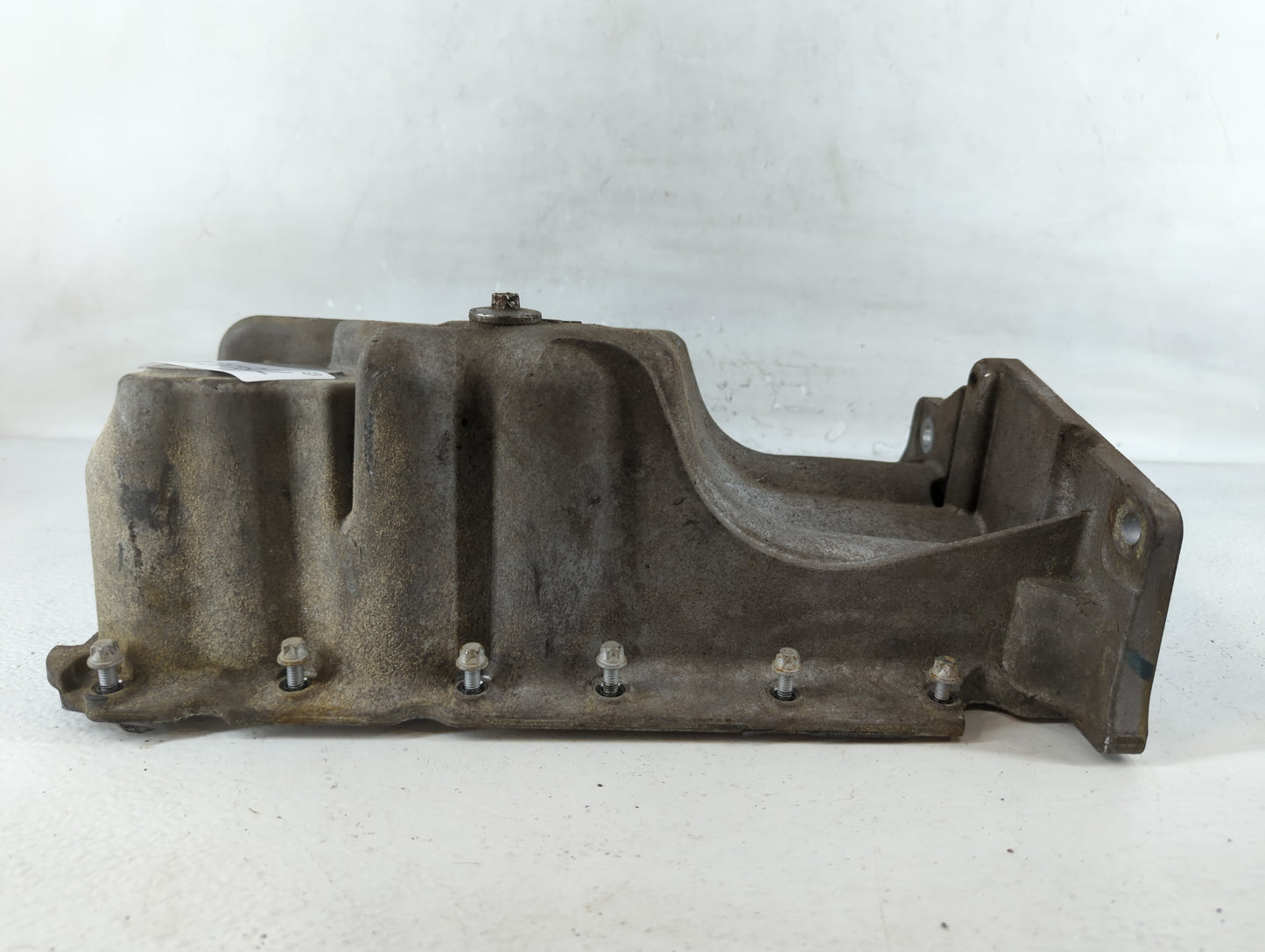 2011-2016 Chevrolet Cruze Engine Oil Pan P/N:55573111 55580513 Fits Fits 2011 2012 2013 2014 2015 2016 2017 2018 2019 2020 2