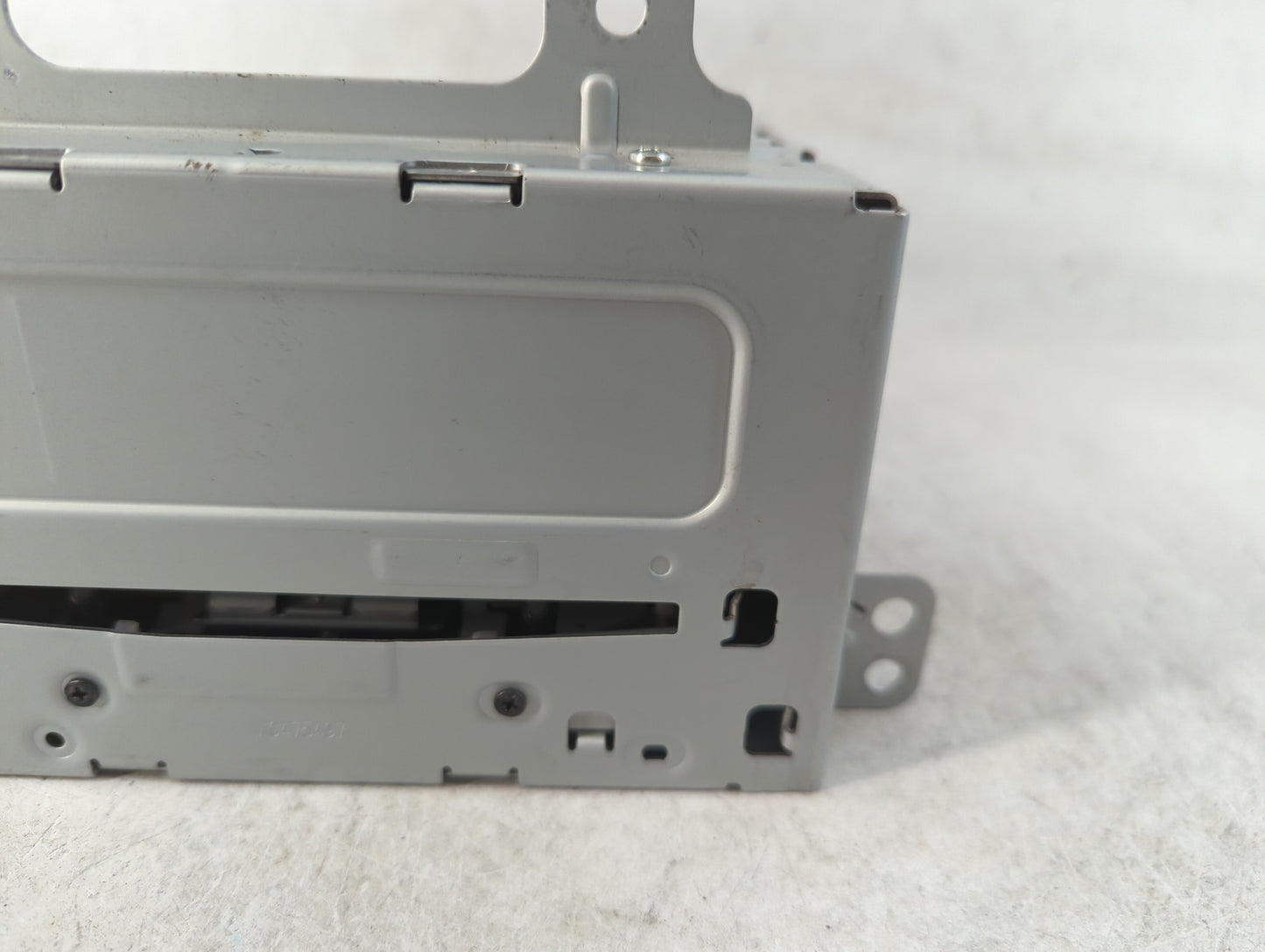 2013 Chevrolet Cruze Radio AM FM Cd Player Receiver Replacement P/N:22923804 Fits OEM Used Auto Parts - Oemusedautoparts1.co