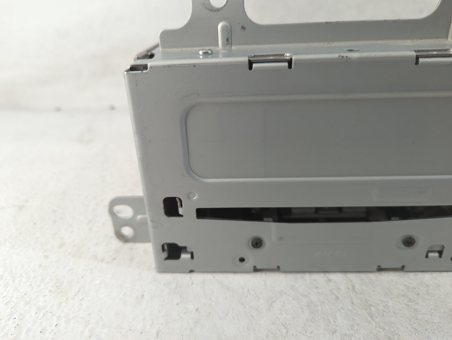 2013 Chevrolet Cruze Radio AM FM Cd Player Receiver Replacement P/N:22923804 Fits OEM Used Auto Parts - Oemusedautoparts1.co