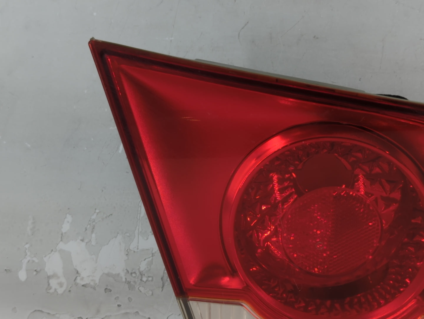 2011-2016 Chevrolet Cruze Tail Light Assembly Passenger Right OEM Fits Fits 2011 2012 2013 2014 2015 2016 OEM Used Auto Part