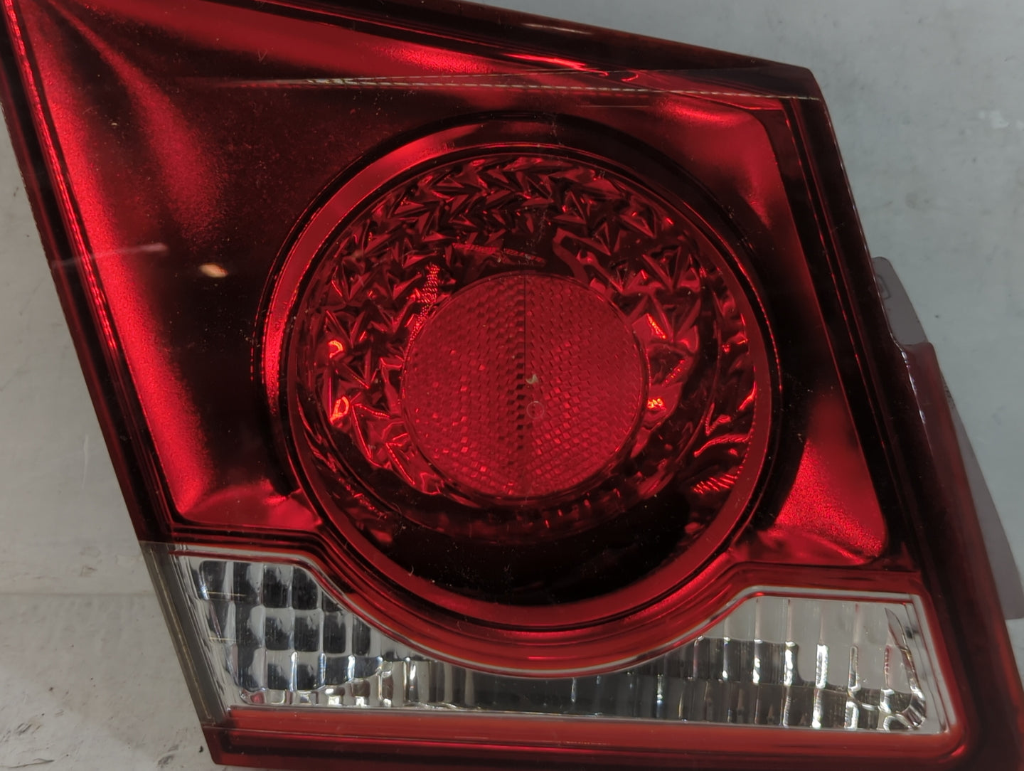 2011-2016 Chevrolet Cruze Tail Light Assembly Driver Left OEM P/N:2T 11 1P STP2A110 Fits Fits 2011 2012 2013 2014 2015 2016 