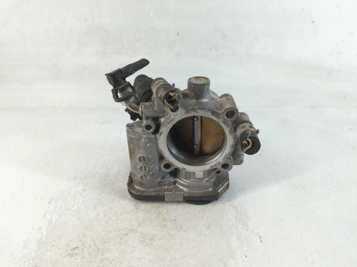 2011-2016 Chevrolet Cruze Throttle Body P/N:55561495 Fits Fits 2009 2010 2011 2012 2013 2014 2015 2016 2017 2018 OEM Used Au
