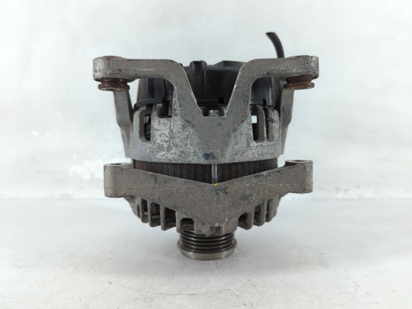 2011-2016 Chevrolet Cruze Alternator Replacement Generator Charging Assembly Engine OEM P/N:23247389 Fits OEM Used Auto Part