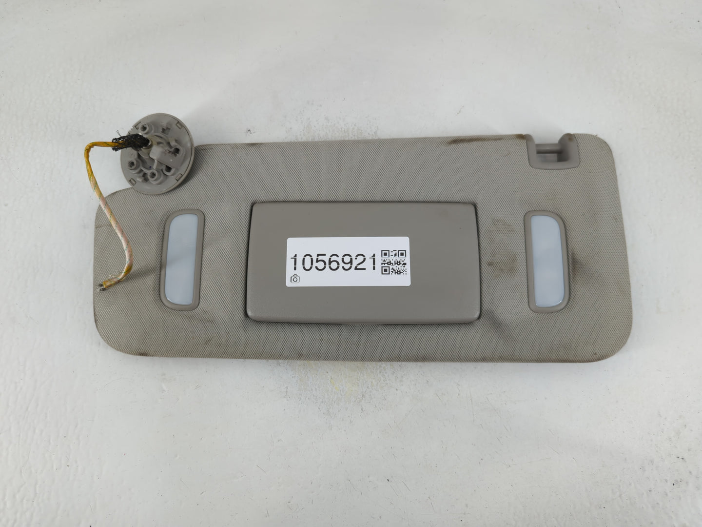 2010-2017 Chevrolet Equinox Sun Visor Shade Replacement Driver Left Mirror Fits Fits 2010 2011 2012 2013 2014 2015 2016 2017