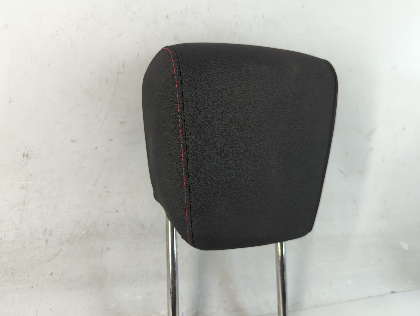 2012-2013 Chevrolet Equinox Headrest Head Rest Front Driver Passenger Seat Fits Fits 2012 2013 OEM Used Auto Parts - Oemused