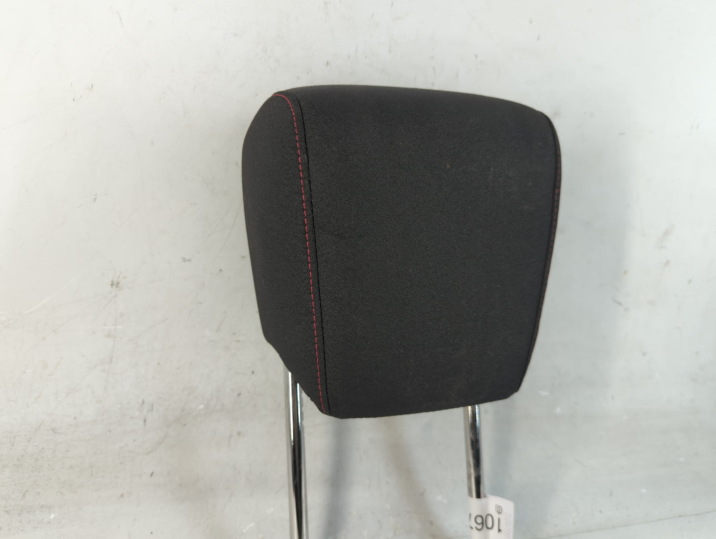 2013 Chevrolet Equinox Headrest Head Rest Front Driver Passenger Seat Fits OEM Used Auto Parts - Oemusedautoparts1.com