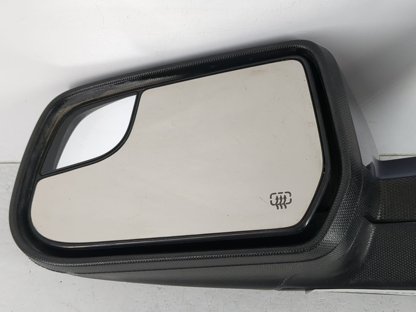 2011-2014 Chevrolet Equinox Driver Side View Mirror - Left Door Mirror OEM Used - Oemusedautoparts1.com