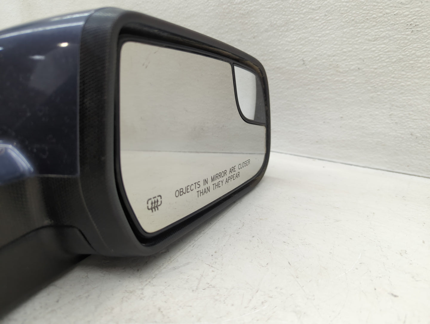 2011-2014 Chevrolet Equinox Passenger Side View Mirror - Right Door Mirror OEM Used - Oemusedautoparts1.com