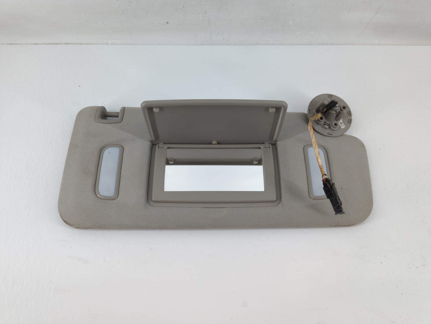 2010-2017 Chevrolet Equinox Sun Visor Shade Replacement Passenger Right Mirror Fits Fits 2010 2011 2012 2013 2014 2015 2016 