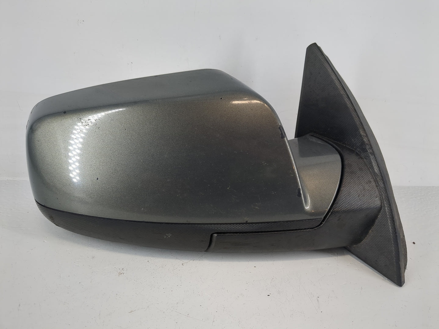 2011-2014 Chevrolet Equinox Passenger Side View Mirror - Right Door Mirror OEM Used - Oemusedautoparts1.com
