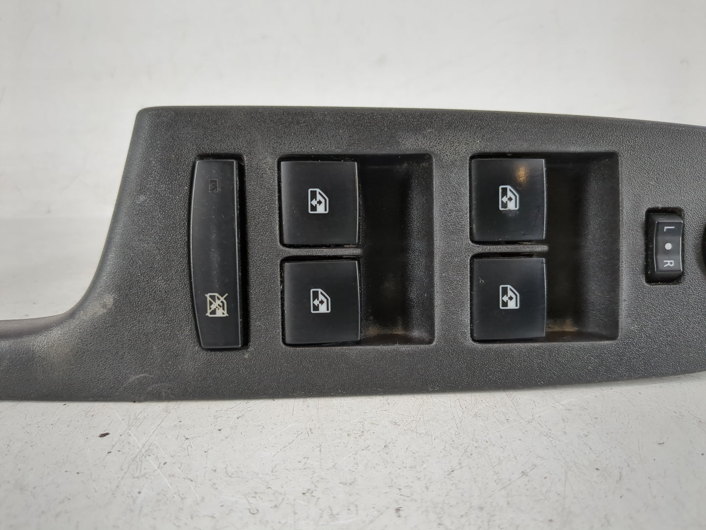 2010-2017 Chevrolet Equinox Master Power Window Switch Replacement Driver Side Left P/N:20917599 Fits OEM Used Auto Parts - 