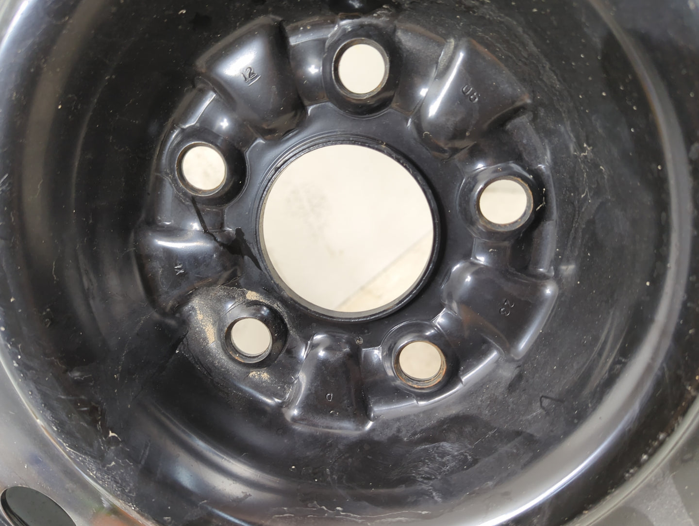 2010-2017 Chevrolet Equinox Spare Donut Tire Wheel Rim Oem 1173669 - Oemusedautoparts1.com