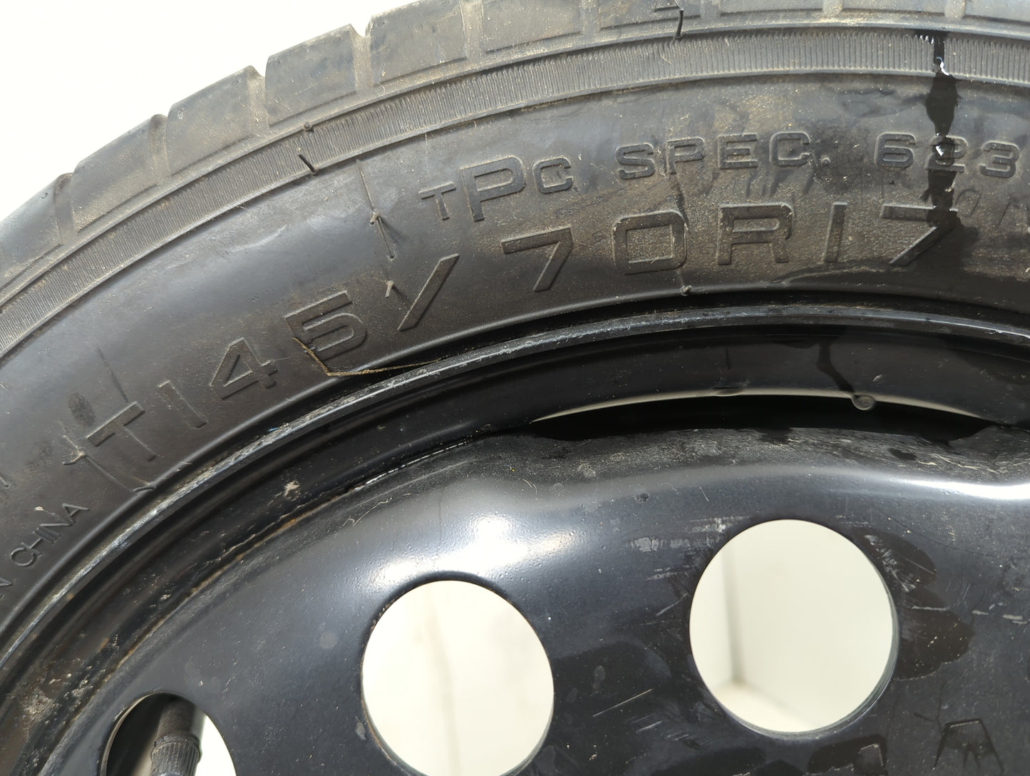2010-2017 Chevrolet Equinox Spare Donut Tire Wheel Rim Oem 1173669 - Oemusedautoparts1.com
