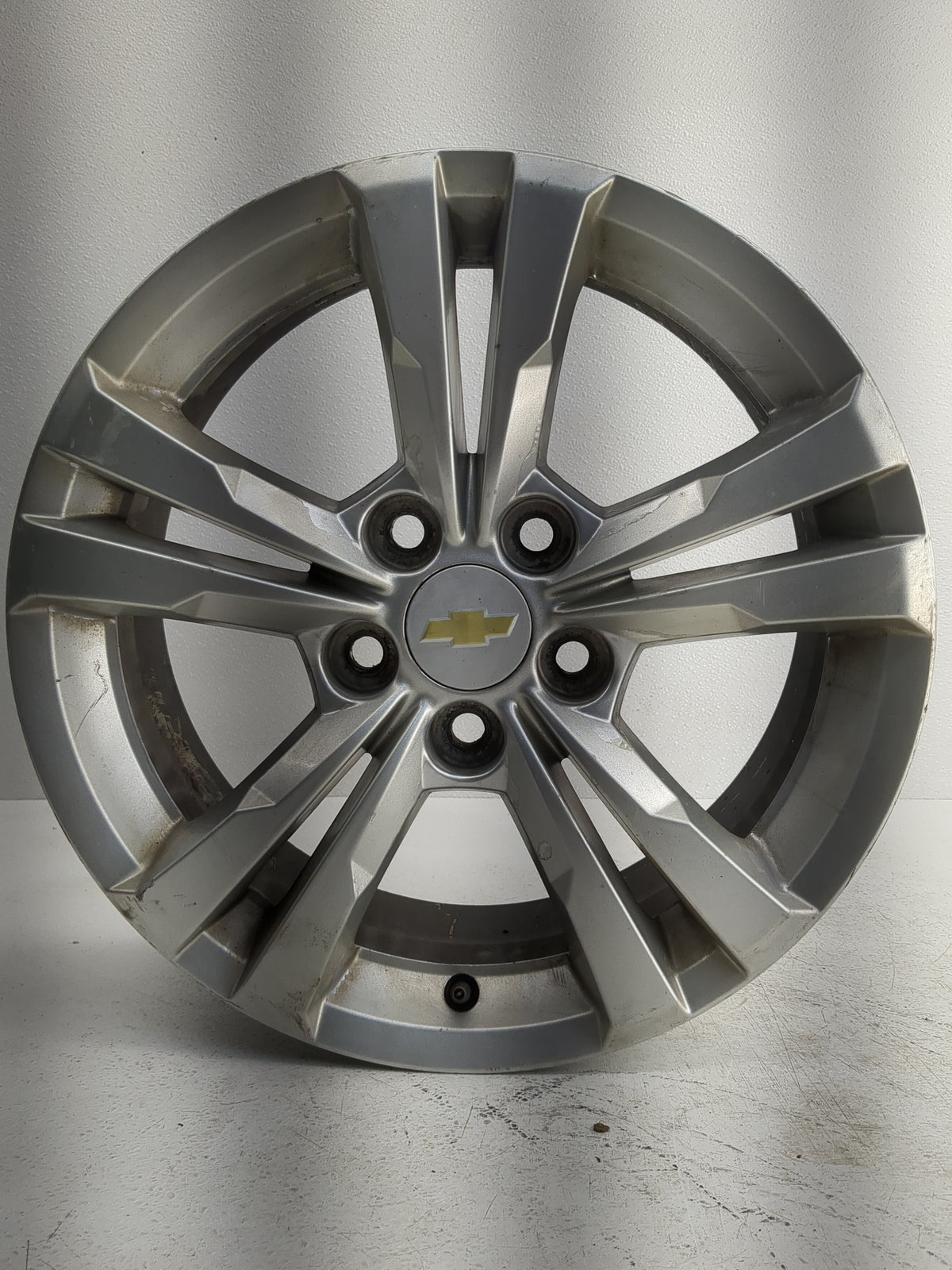 2010-2017 Chevrolet Equinox Oem Wheel Rim 1173671 - Oemusedautoparts1.com