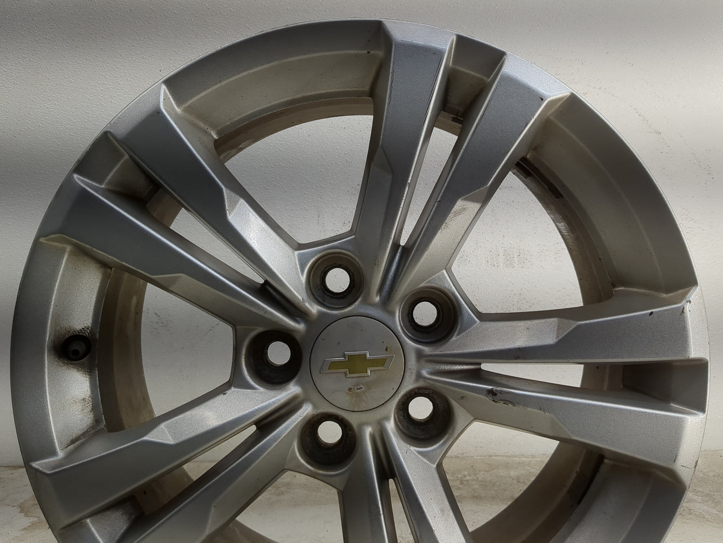 2010-2017 Chevrolet Equinox Oem Wheel Rim 1173673 - Oemusedautoparts1.com