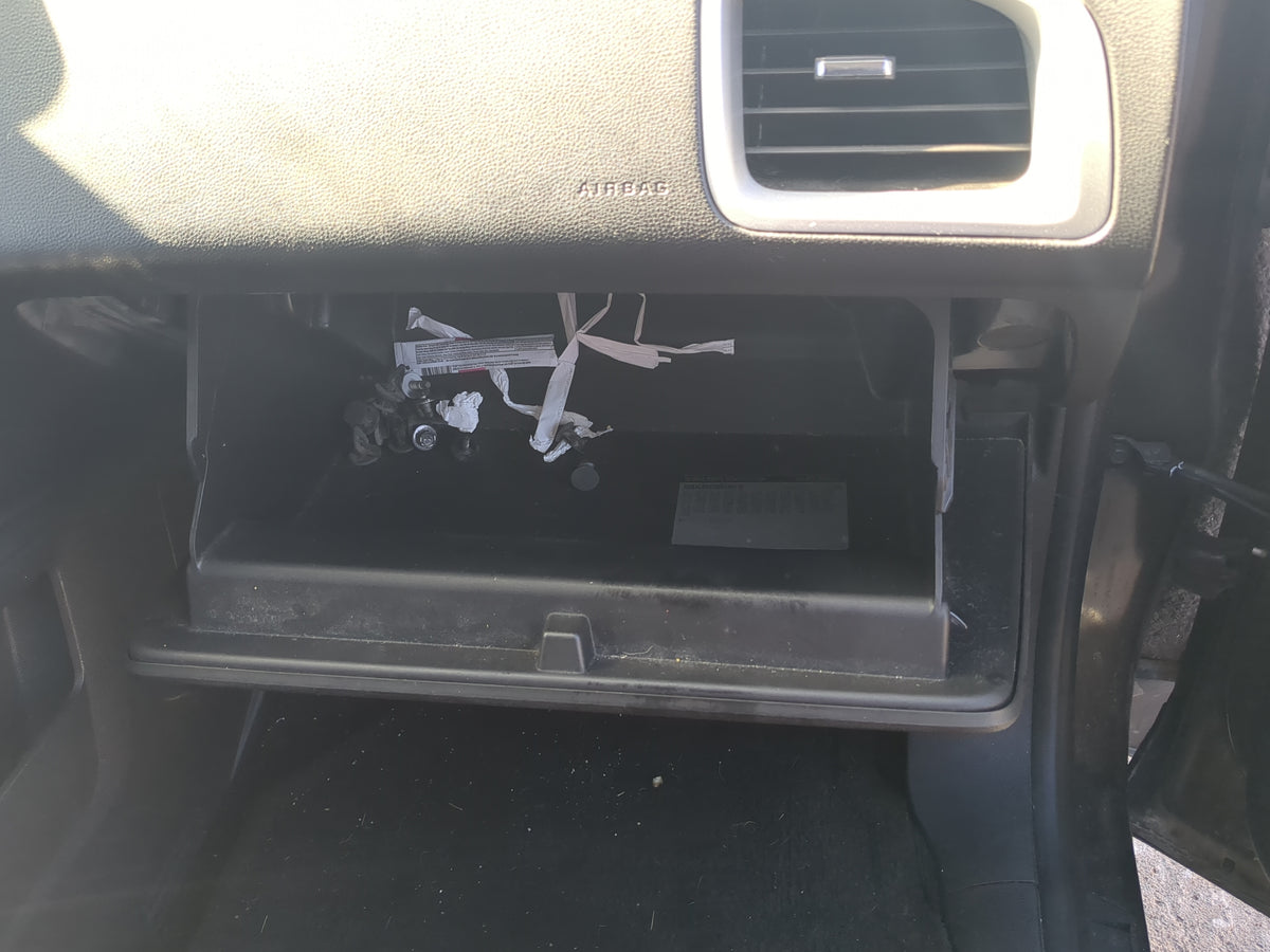 2013 Chevrolet Equinox Passenger Glove Box Door Storage Compartment 1174513 - Oemusedautoparts1.com