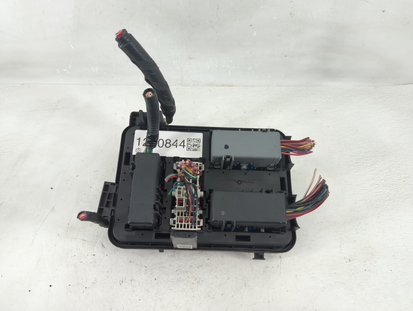 2013-2016 Chevrolet Equinox Fusebox Fuse Box Panel Relay Module P/N:22929763 Fits Fits 2013 2014 2015 2016 OEM Used Auto Par