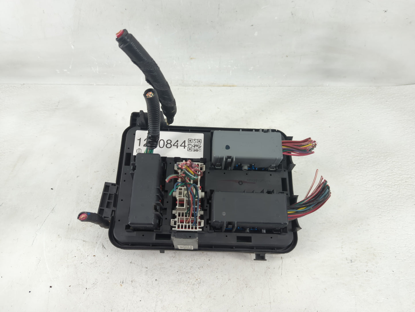 2013-2016 Chevrolet Equinox Fusebox Fuse Box Panel Relay Module P/N:22929763 Fits Fits 2013 2014 2015 2016 OEM Used Auto Par