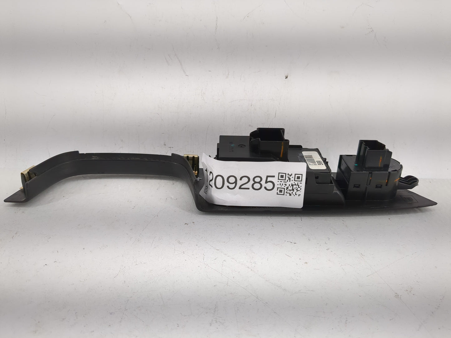 2010-2017 Chevrolet Equinox Master Power Window Switch Replacement Driver Side Left P/N:20917599 Fits OEM Used Auto Parts - 