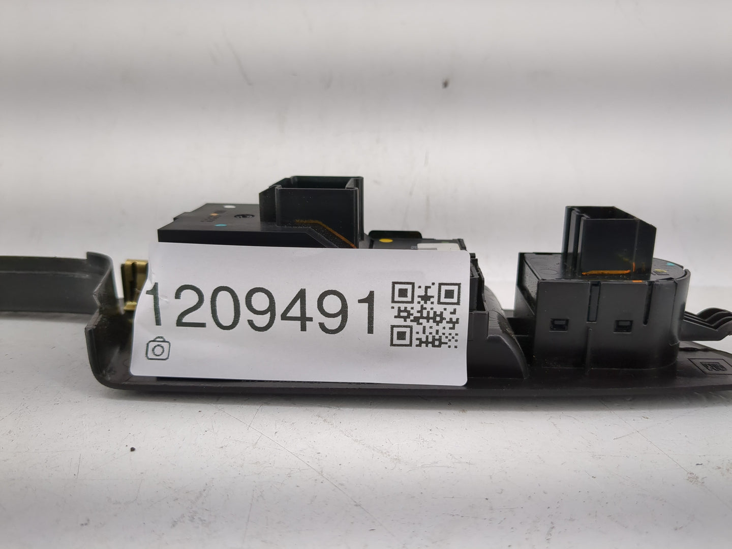 2010-2017 Chevrolet Equinox Master Power Window Switch Replacement Driver Side Left P/N:20917599 Fits OEM Used Auto Parts - 