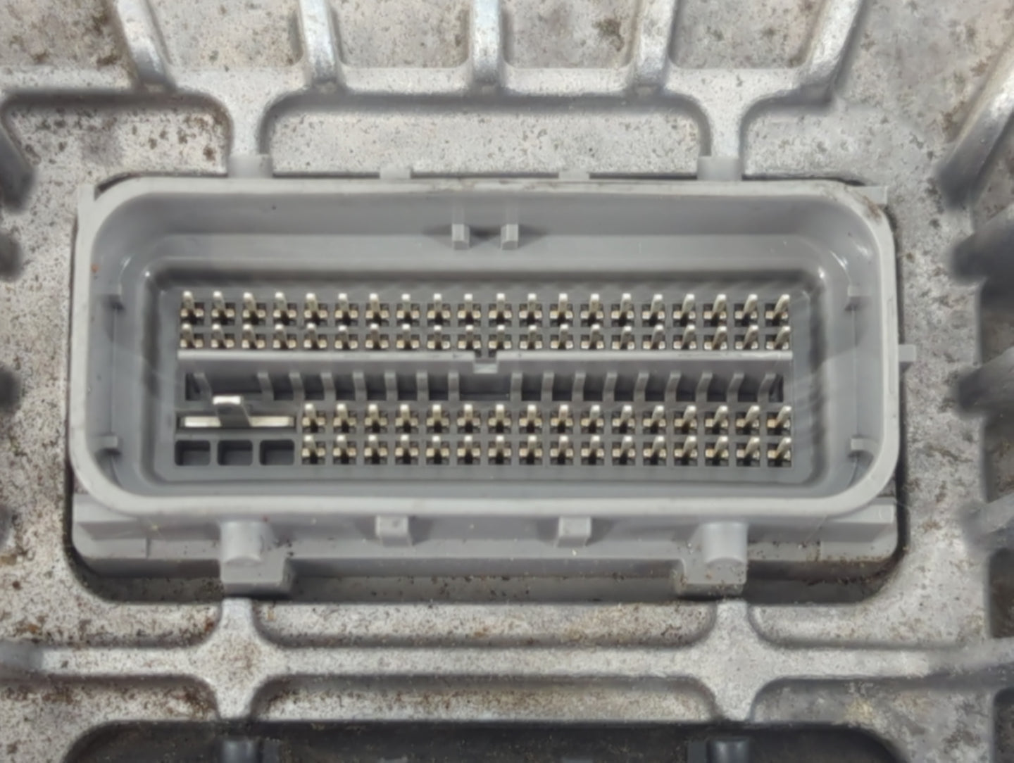 2013 Chevrolet Equinox PCM Engine Control Computer ECU ECM PCU OEM P/N:E39A 12655476 Fits OEM Used Auto Parts - Oemusedautop