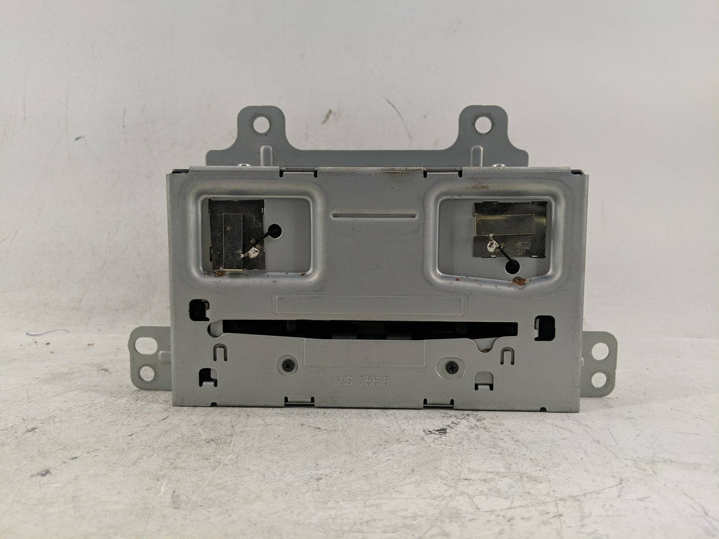 2013 Chevrolet Equinox Radio AM FM Cd Player Receiver Replacement P/N:23135481 Fits OEM Used Auto Parts - Oemusedautoparts1.