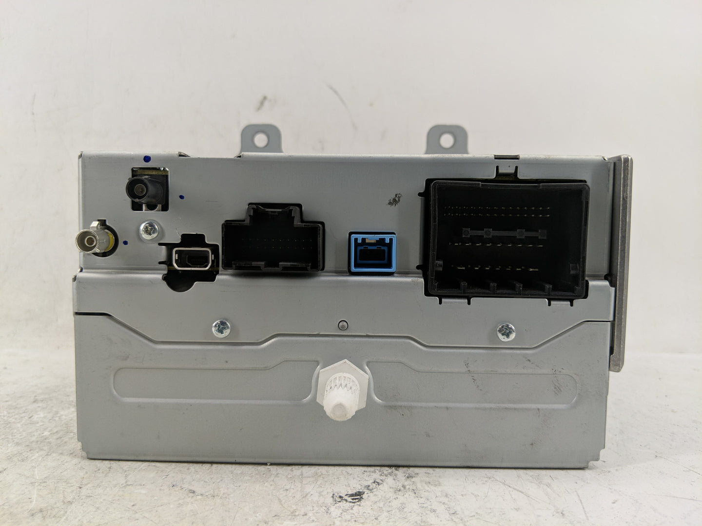 2013 Chevrolet Equinox Radio AM FM Cd Player Receiver Replacement P/N:23135481 Fits OEM Used Auto Parts - Oemusedautoparts1.