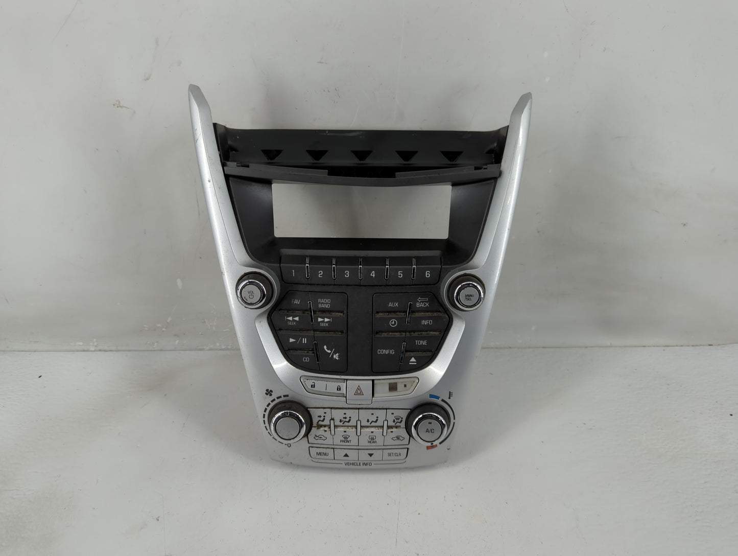 2013 Chevrolet Equinox Climate Control Module Temperature AC/Heater Replacement P/N:90025-295 22810237 Fits OEM Used Auto Pa