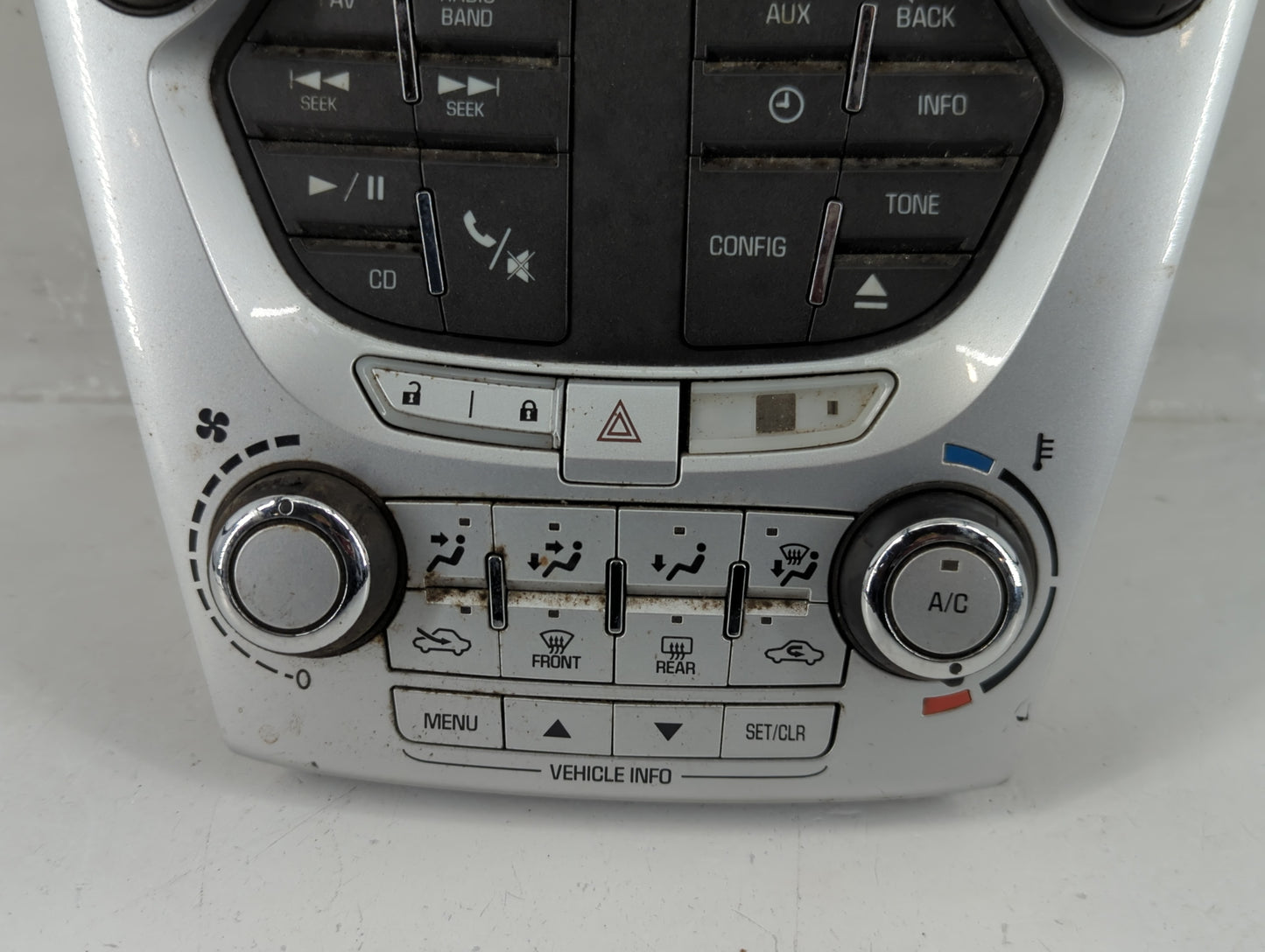 2013 Chevrolet Equinox Climate Control Module Temperature AC/Heater Replacement P/N:90025-295 22810237 Fits OEM Used Auto Pa