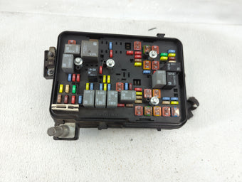 compare product 2013-2016 Chevrolet Equinox Fusebox Fuse Box Panel Relay Module P/N:22929763 01 Fits Fits 2013 2014 2015 2016 OEM Used Auto Parts