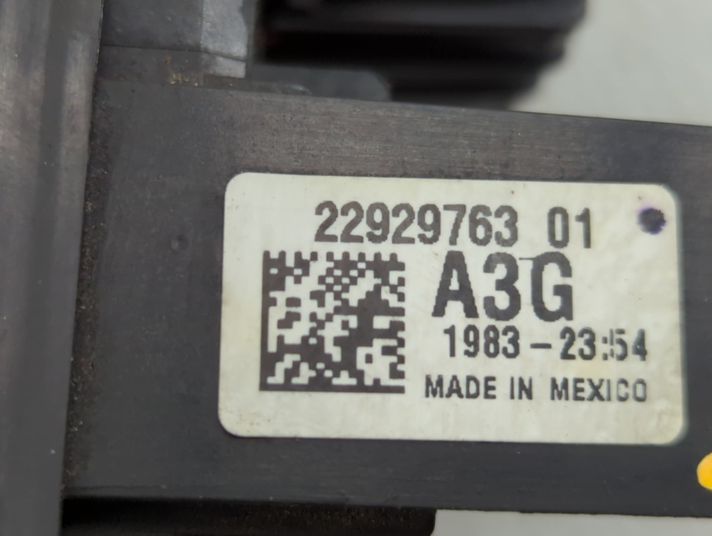 2013-2016 Chevrolet Equinox Fusebox Fuse Box Panel Relay Module P/N:22929763 01 Fits Fits 2013 2014 2015 2016 OEM Used Auto 