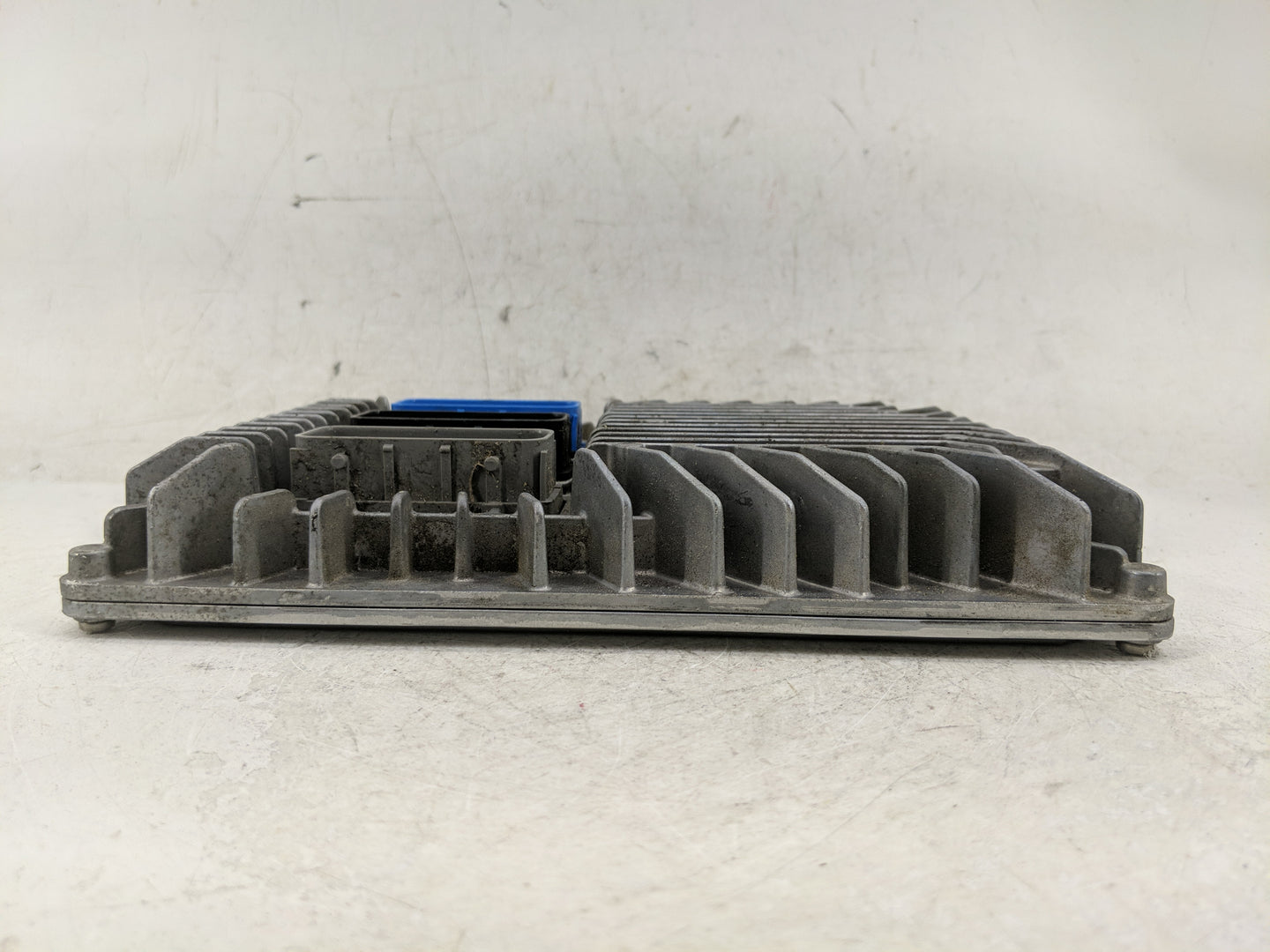 2013-2016 Chevrolet Equinox PCM Engine Control Computer ECU ECM PCU OEM P/N:12655476 Fits Fits 2013 2014 2015 2016 OEM Used 
