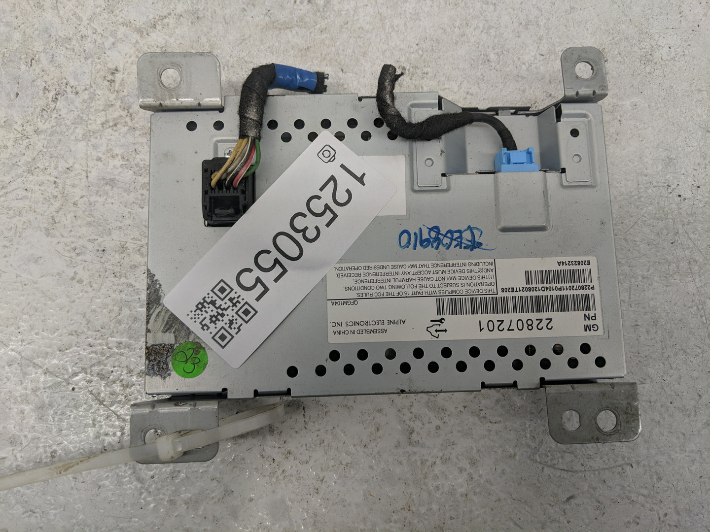 2013 Chevrolet Equinox Radio AM FM Cd Player Receiver Replacement P/N:P0104D1208021TE208 P228072011 Fits OEM Used Auto Parts