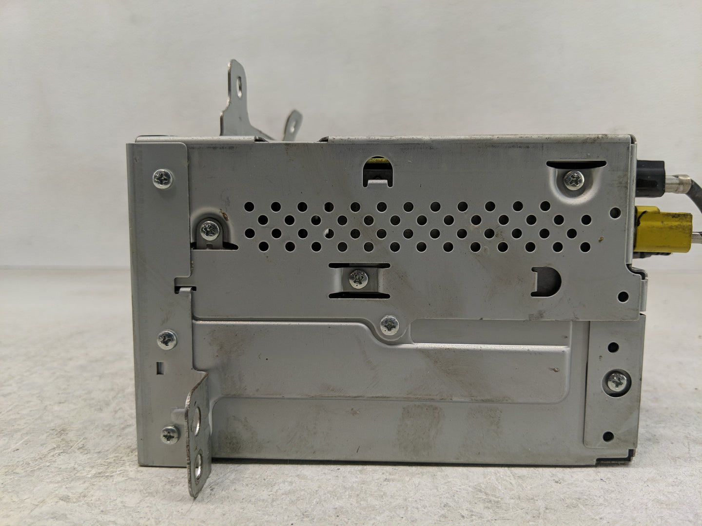 2013 Chevrolet Equinox Radio AM FM Cd Player Receiver Replacement P/N:23135481 Fits OEM Used Auto Parts - Oemusedautoparts1.