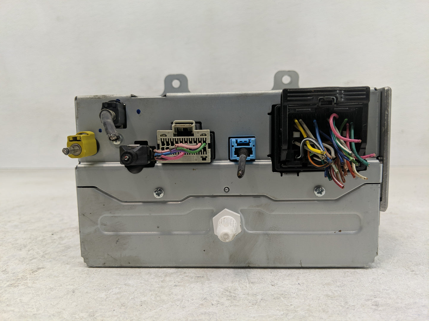 2013 Chevrolet Equinox Radio AM FM Cd Player Receiver Replacement P/N:23135481 Fits OEM Used Auto Parts - Oemusedautoparts1.