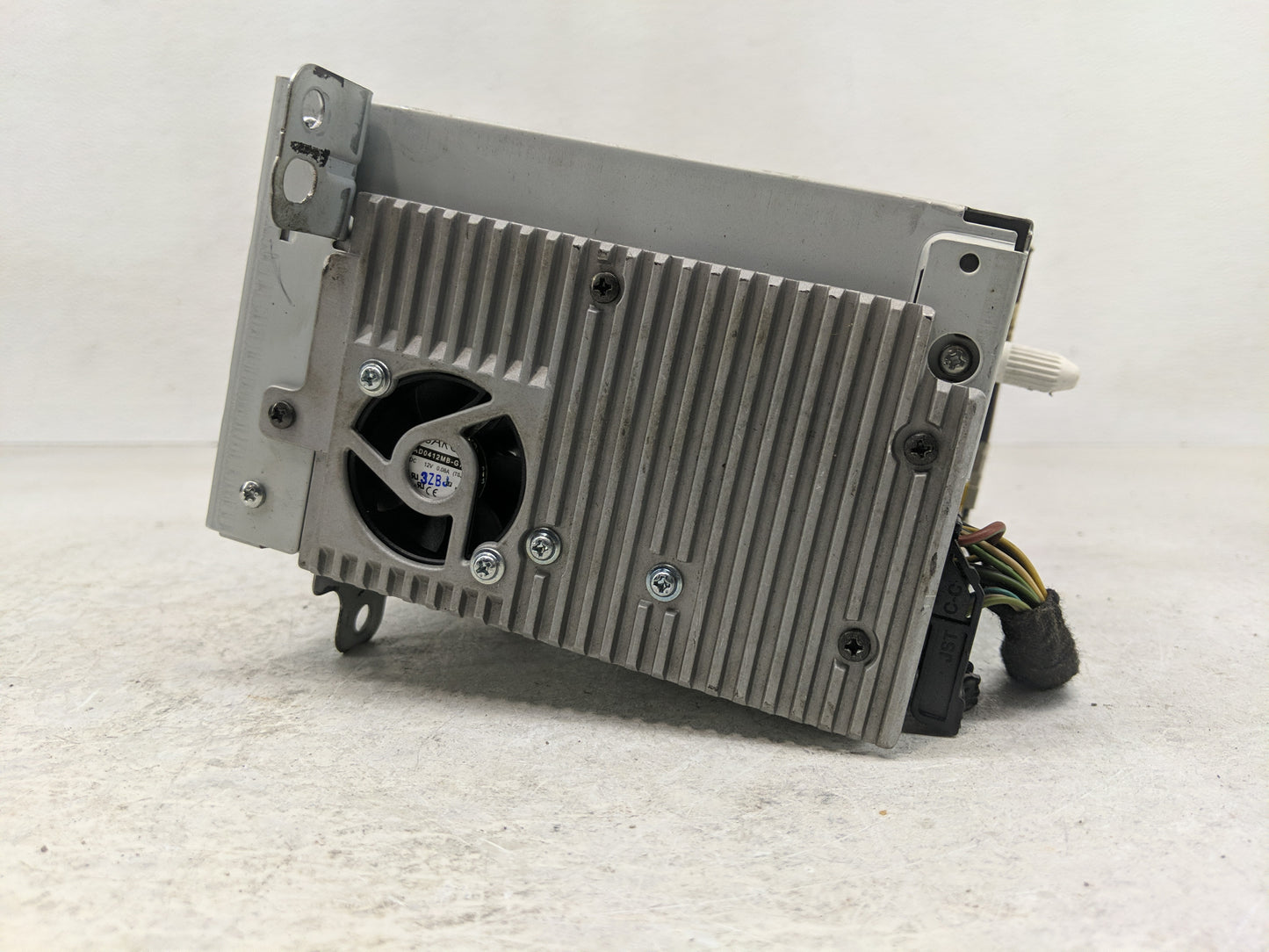 2013 Chevrolet Equinox Radio AM FM Cd Player Receiver Replacement P/N:22976137 Fits OEM Used Auto Parts - Oemusedautoparts1.