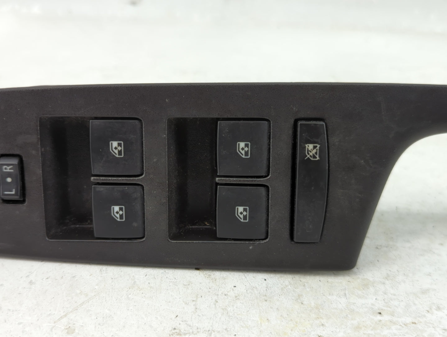 2010-2017 Chevrolet Equinox Master Power Window Switch Replacement Driver Side Left P/N:20917599 Fits OEM Used Auto Parts - 