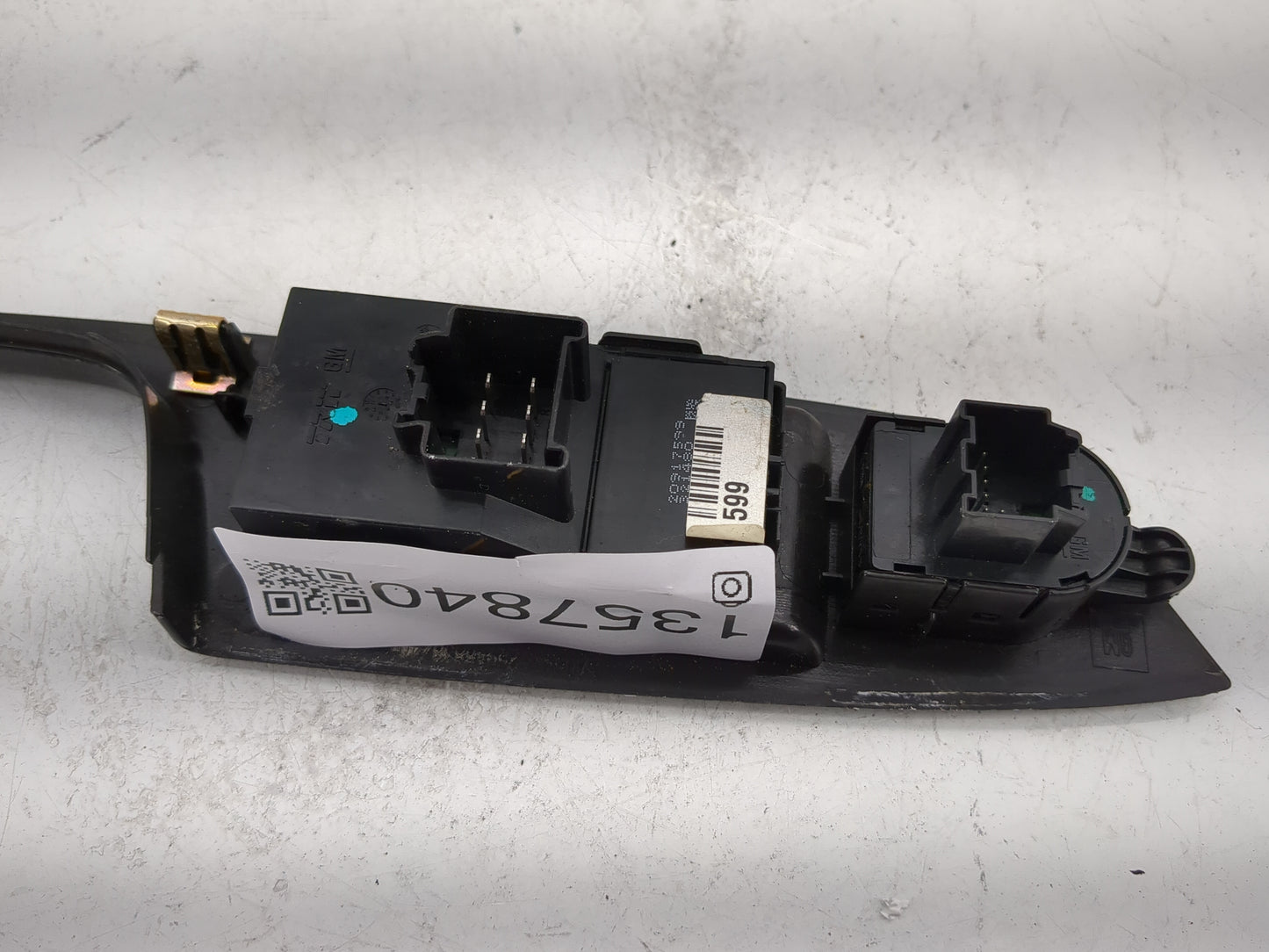 2010-2017 Chevrolet Equinox Master Power Window Switch Replacement Driver Side Left P/N:20917599 Fits OEM Used Auto Parts - 