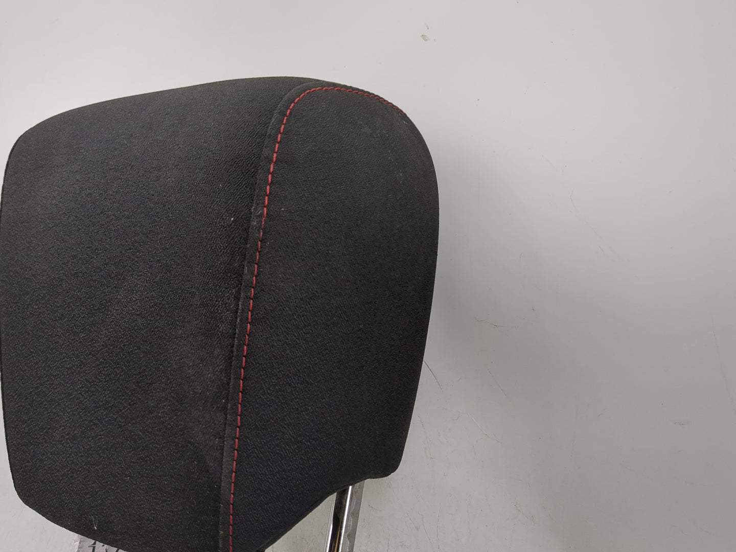 2013 Chevrolet Equinox Headrest Head Rest Front Driver Passenger Seat Fits OEM Used Auto Parts - Oemusedautoparts1.com