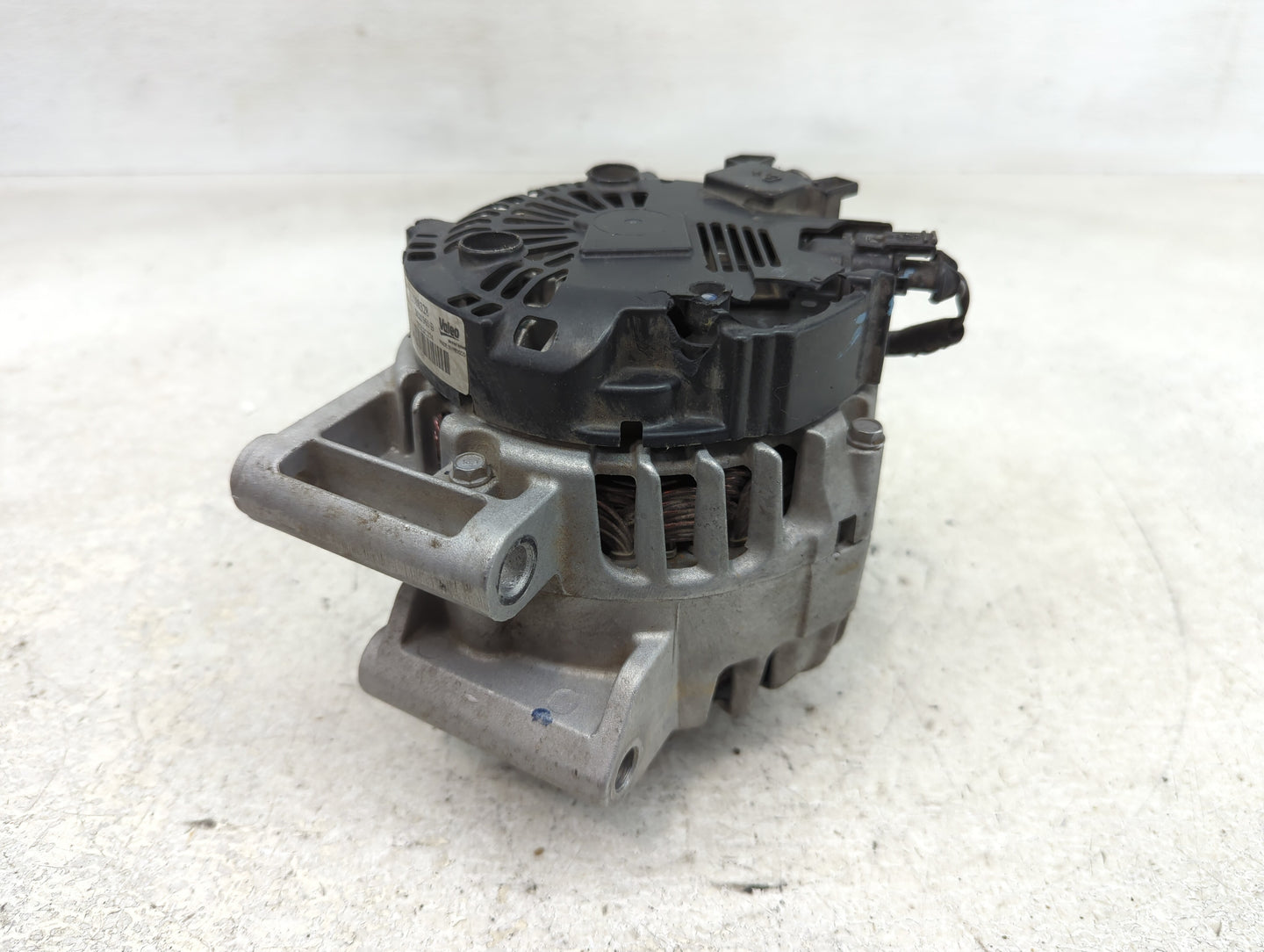 2010-2017 Chevrolet Equinox Alternator Replacement Generator Charging Assembly Engine OEM P/N:2620360 13588328 Fits OEM Used